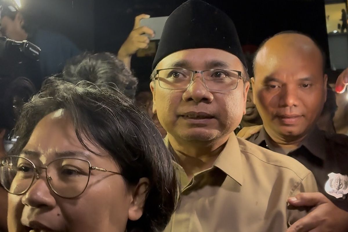 Intip Garasi Eks Menag Yaqut, Tersangka Korupsi Kuota Haji