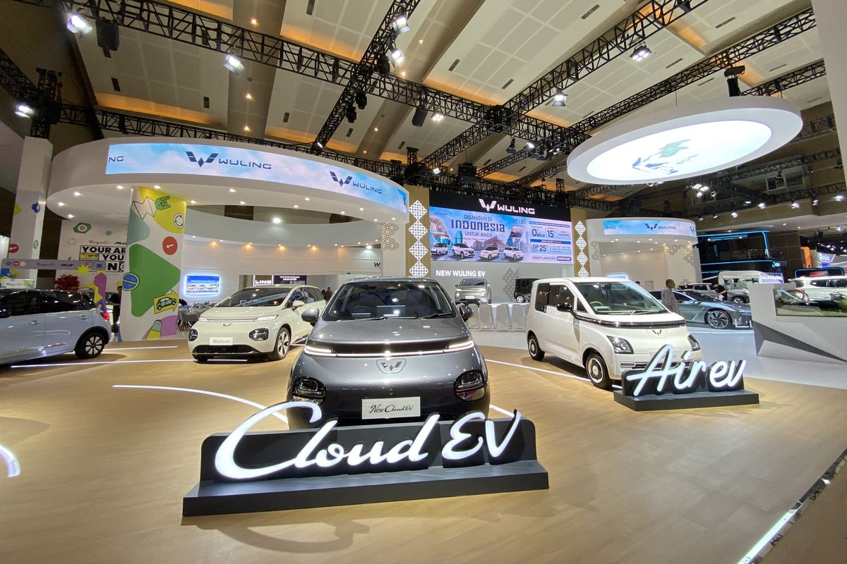 Wuling, kendaraan listrik, EV Van, penjualan kendaraan, Kendaraan listrik, BYD Ancam Dominasi Wuling di Pasar Otomotif Indonesia
