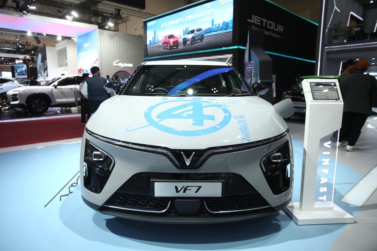 VinFast Indonesia, VF7 Fantastic 4 Edition, GIIAS 2025, VF6 Lilo & Stitch Edition, Ada Vinfast VF7 Fantastic 4 Edition di GIIAS 2025