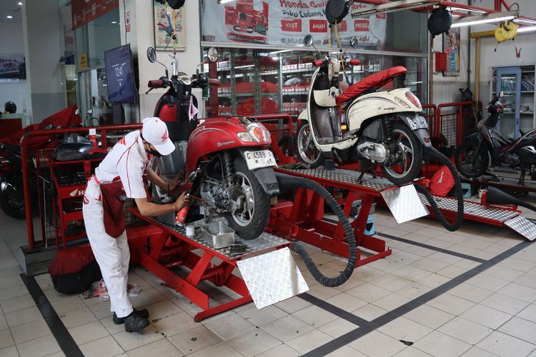 bengkel motor, Bengkel Mobil, Astra Siaga Lebaran 2025, bengkel siaga Astra Lebaran 2025, Astra Siaga Siapkan 297 Bengkel Jaga buat Mudik Lebaran