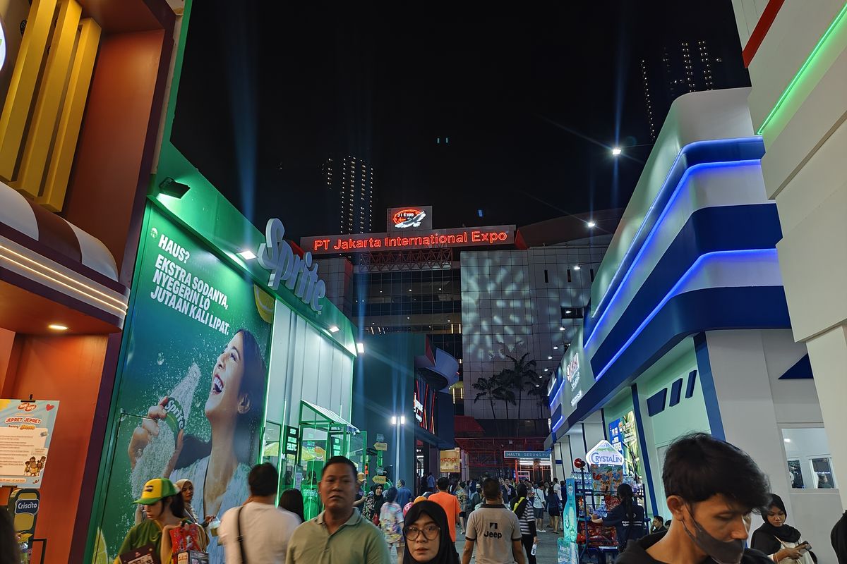 Pekan Raya Jakarta, angkutan umum, PRJ 2025, JIExpo Kemayoran, Transjakarta, JIEXPO Kemayoran, KRL Commuter Line, MRT Jakarta, TransJakarta, transjakarta, Transportasi umum, rute angkutan umum ke PRJ Jakarta Fair 2025, Hindari Terjebak Macet, Cek Rute Angkutan Umum ke PRJ 2025