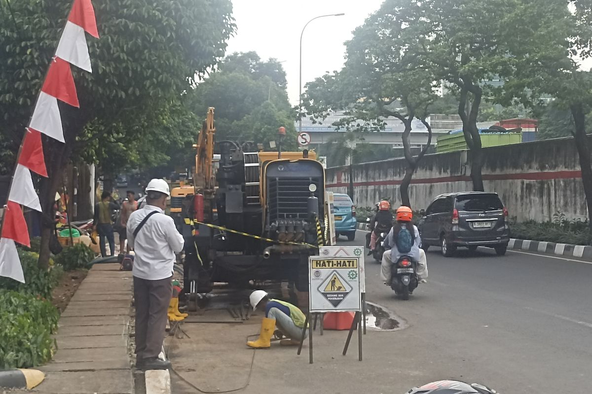 Dinas Perhubungan DKI, jalan tb simatupang, Kemacetan Jakarta, pipa air limbah, Kemacetan Jalan TB Simatupang: Proyek Pipa Air Limbah Dimulai