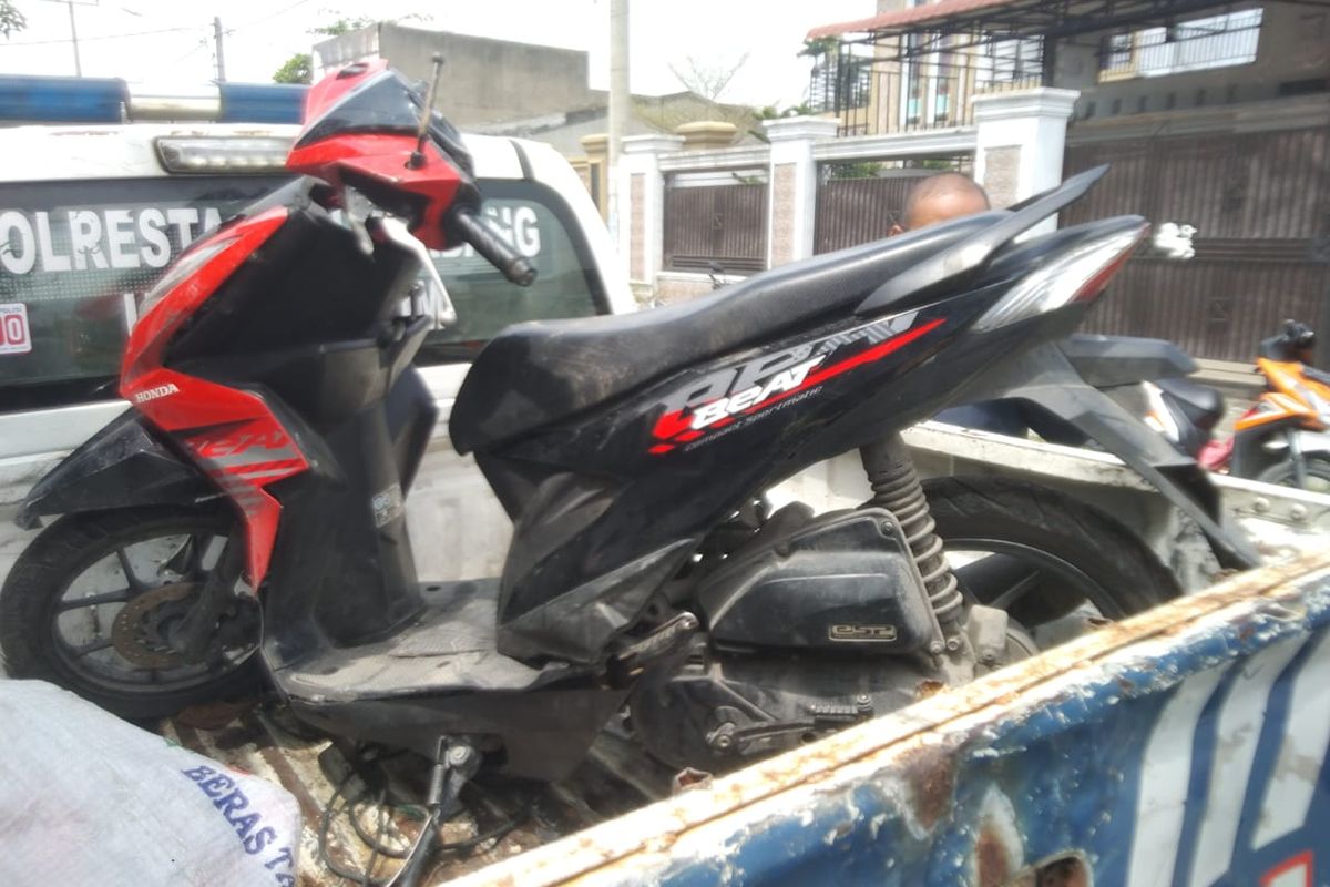 Kecelakaan bonceng 4, Kecelakaan motor deli serdang, Bahaya boncengan lebih dari 1, Bonceng Motor Lebih dari 1 Orang Berpotensi Kecelakaan