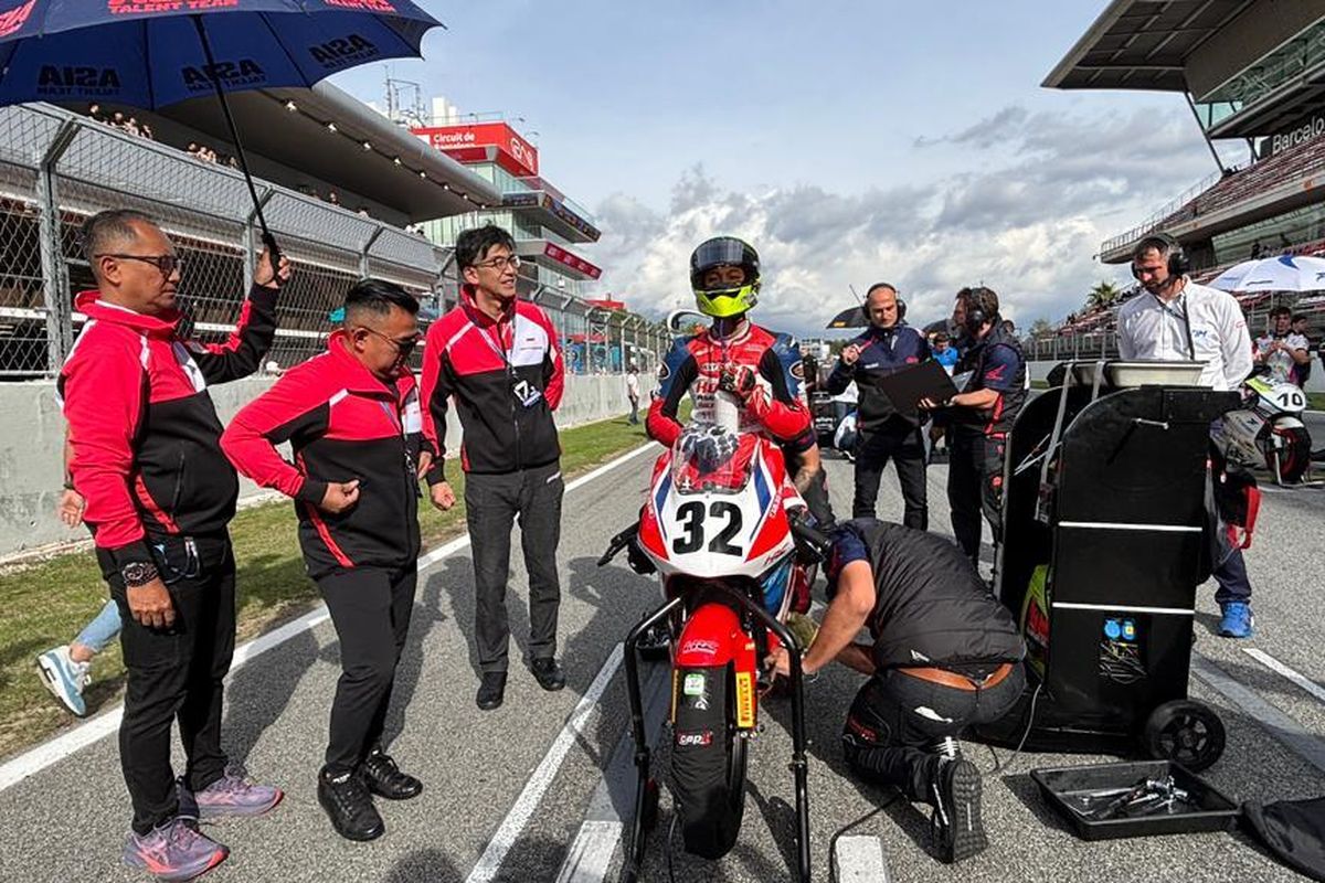 Veda Ega Resmi ke Moto3, Ramadhipa Siap Naik ke JuniorGP?