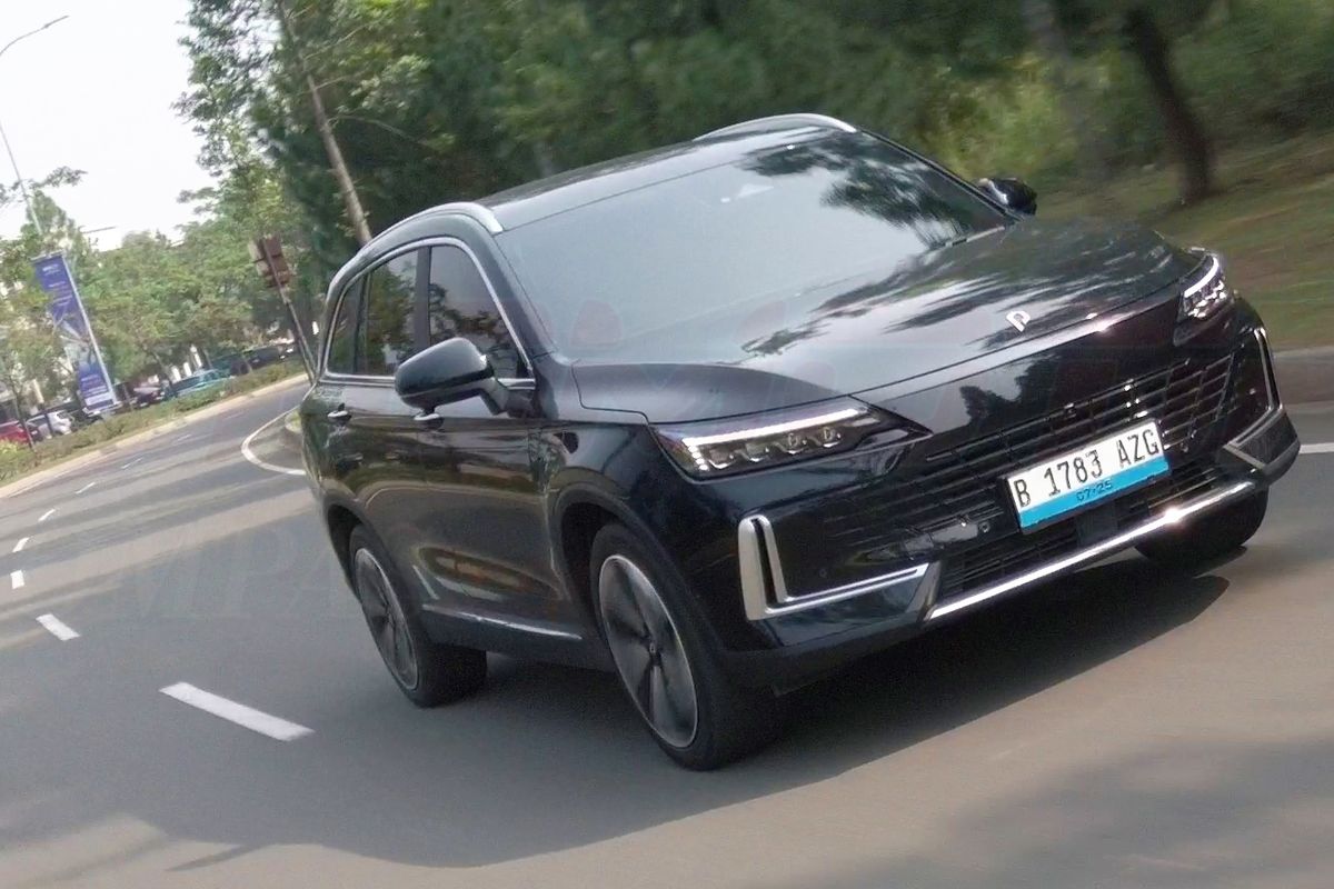 performa tinggi, SUV listrik, harga terjangkau, Polytron G3, Inovasi Polytron G3+: SUV Listrik dengan Akselerasi Cepat