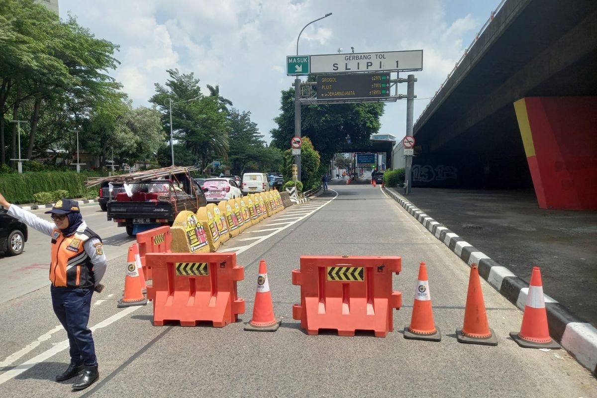 penutupan, kuningan, rekayasa lalu lintas, gerbang tol, Gerbang Tol (GT), Semanggi, Tol Dalam Kota, slipi, pekerjaan, Awas Padat, Beberapa Gerbang Tol Dalam Kota Masih Ditutup Hari Ini