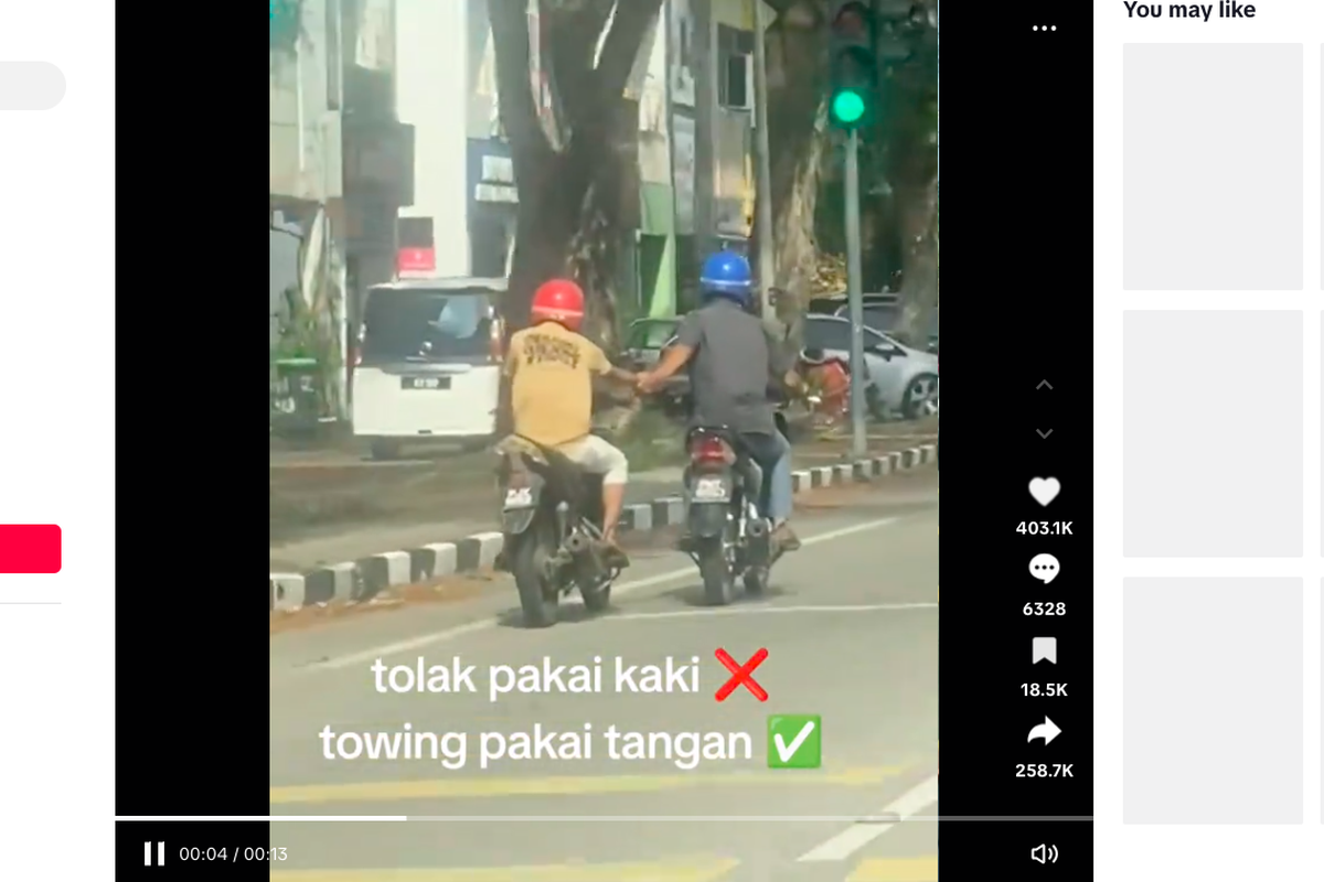 sepeda motor, derek, motor, derek motor, Video Viral Derek Motor Gandengan Tangan