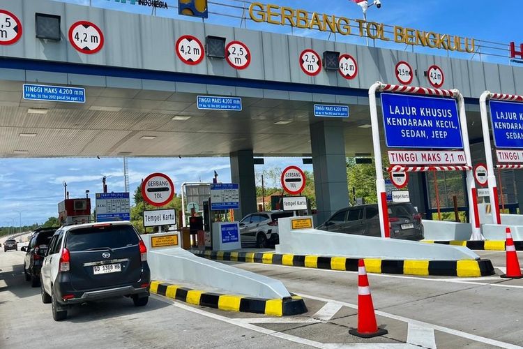 Pengemudi Wajib Tahu, Ini Tips agar Tidak Terlewat Pintu Keluar Tol