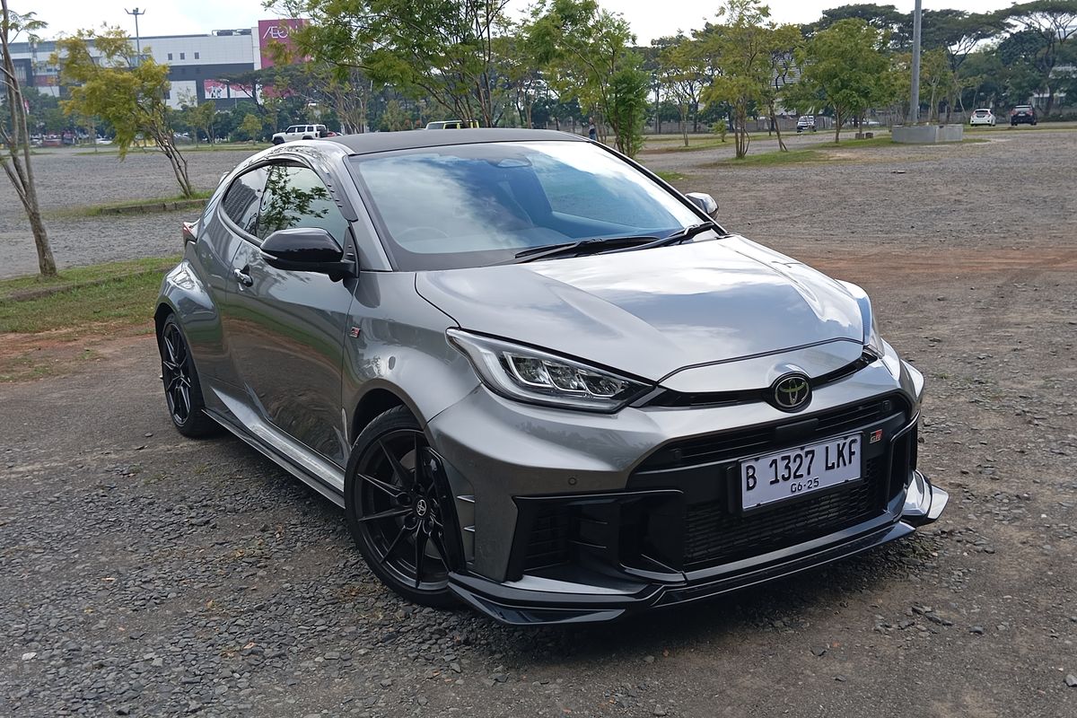 GR Yaris, mobil, otomotif, tes mobil, test drive, GR Yaris facelift, Eksterior GR Yaris AT, Lebih Dewasa Tetap Buas