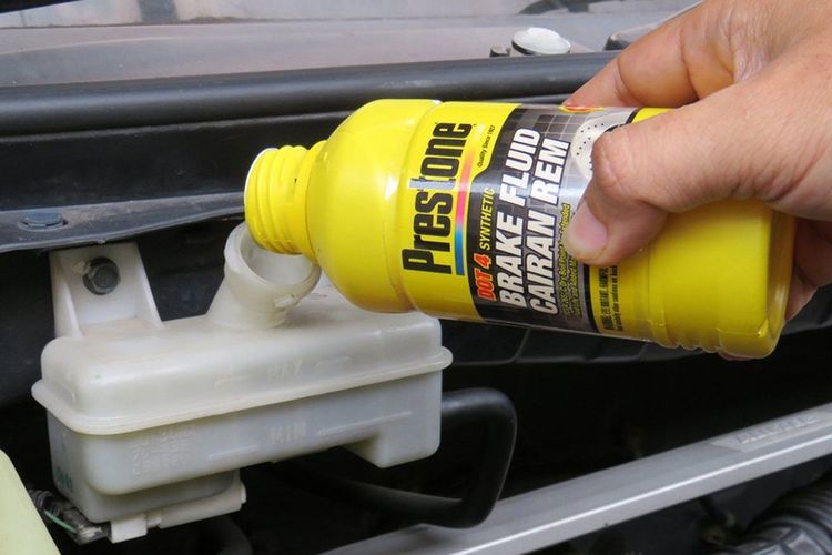 Level Minyak Rem Berkurang Saat Perjalanan Jauh: Wajar atau Bermasalah?