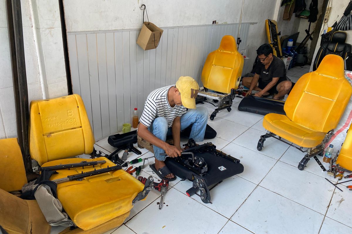 modifikasi mobil, mobil lcgc, interior mewah, retrim jok premium, Upgrade Mobil LCGC dengan Jok Premium: Biaya dan Opsi