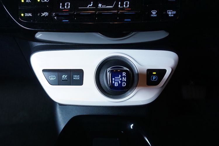 Rem Blong Mobil Matik: Teknik Engine Brake di Tanjakan Ekstrem