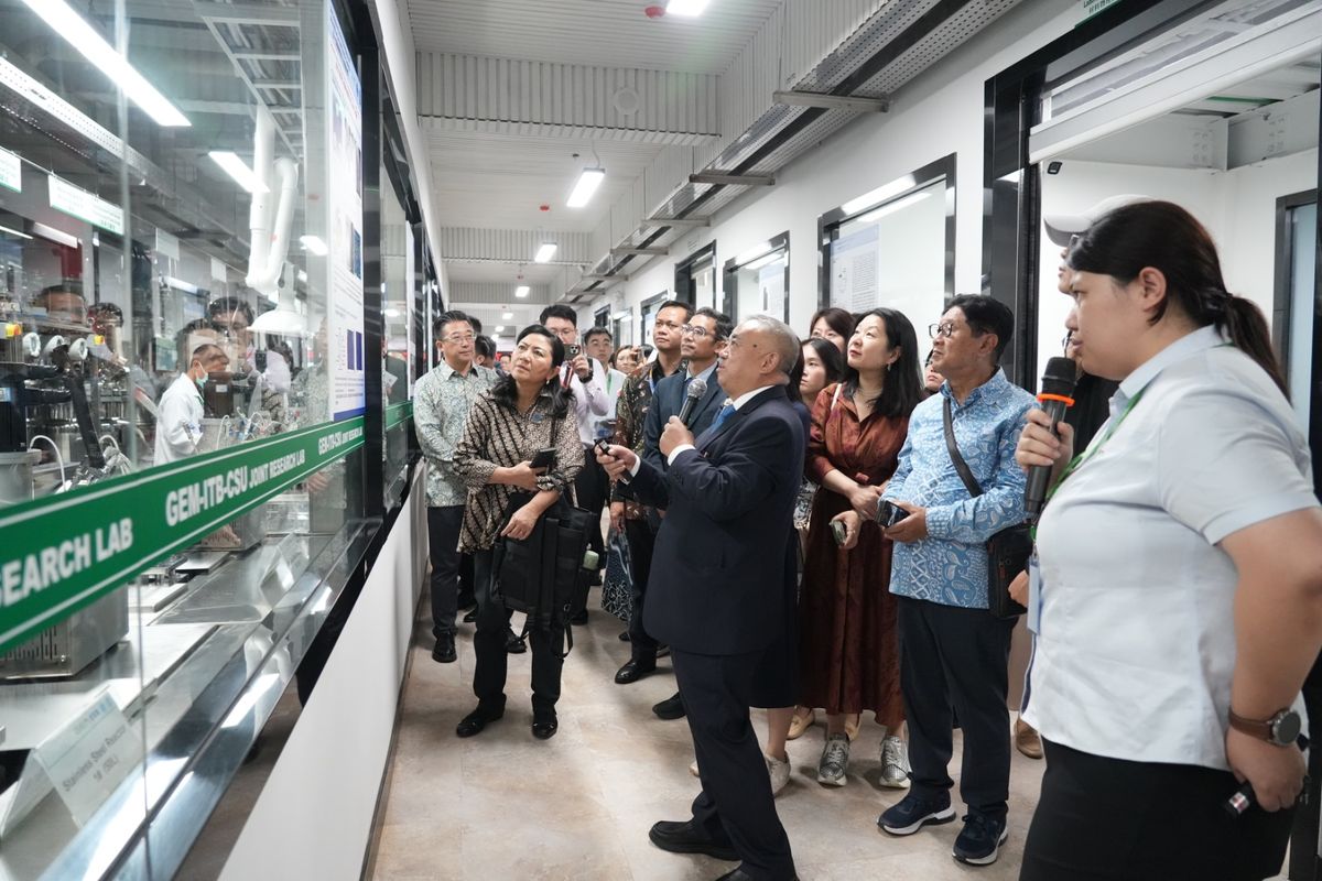 Pemerintah Tiongkok, China-Indonesia, energi terbarukan, mobil listrik, Konferensi Tingkat Tinggi, Belt and Road Initiative, pemerintah tiongkok, pm li qiang, Kerjasama China-Indonesia Bisa Lahirkan Teknologi Otomotif Masa Depan