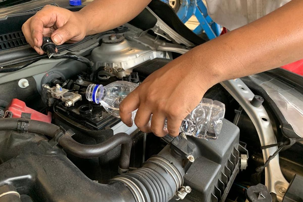 Aki Mobil, Aki kering, aki basah, Merawat aki mobil, cara merawat aki mobil, Begini Rahasia Memperpanjang Usia Aki Mobil