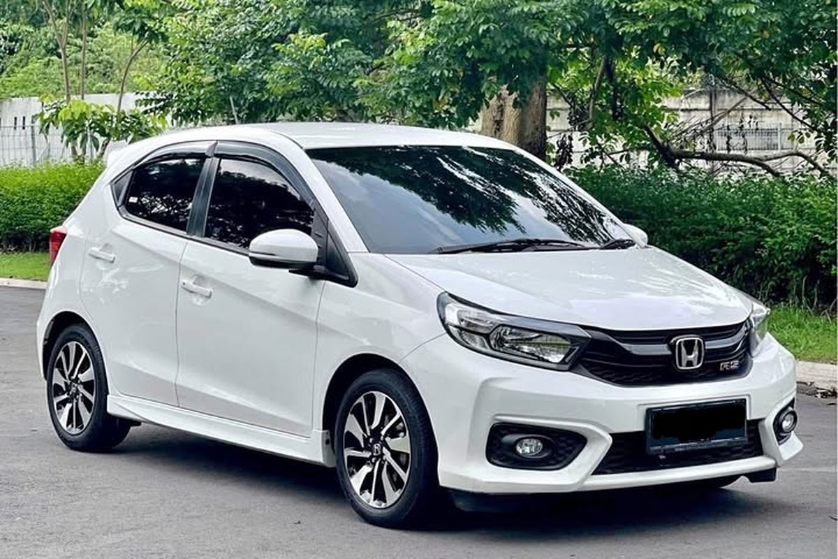 mobil bekas, Brio RS, Honda Brio, harga mobil bekas, Honda Brio RS, Cek Harga Bekas Honda Brio RS, Bisa Ditebus Harga Segini