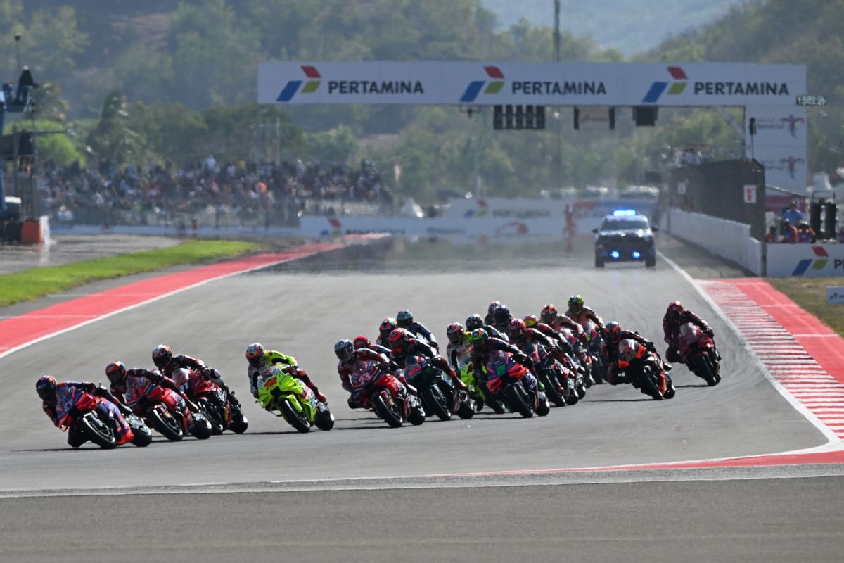 MotoGP, MotoGP Indonesia, Sirkuit Mandalika, MotoGP Mandalika, MotoGP Indonesia 2025, Ada Diskon Tiket MotoGP Indonesia 2025, Harga mulai Rp 200.000