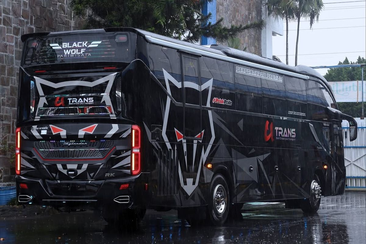 U Trans, bus baru, Karoseri New Armada, Skylander R22, PO U Trans, bus pariwisata, PO Bus, Bus Baru PO U Trans: Bodi Skylander R22 dan Livery Serigala