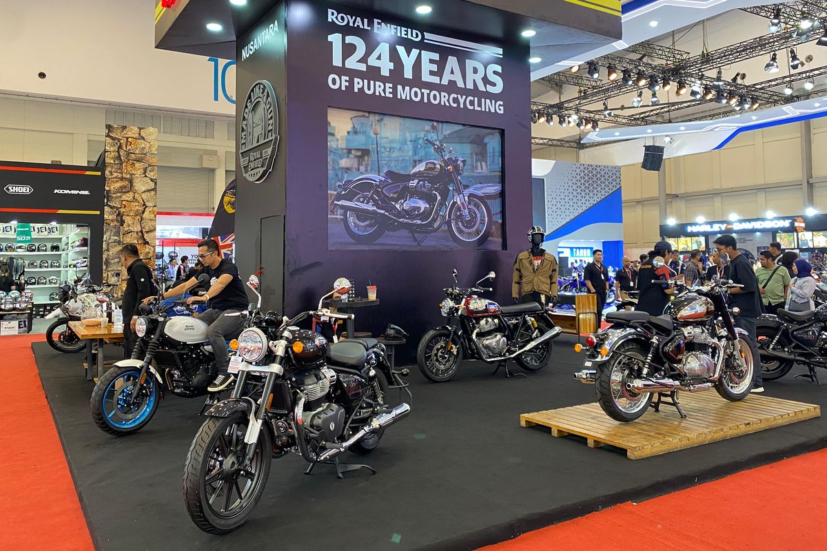 IMOS, royal enfield, lelang, Royal Enfield Classic 350, lelang sepeda motor, IMOS 2025, Perbedaan Beli Royal Enfield di Lelang dan Diler, Harga Bisa Miring