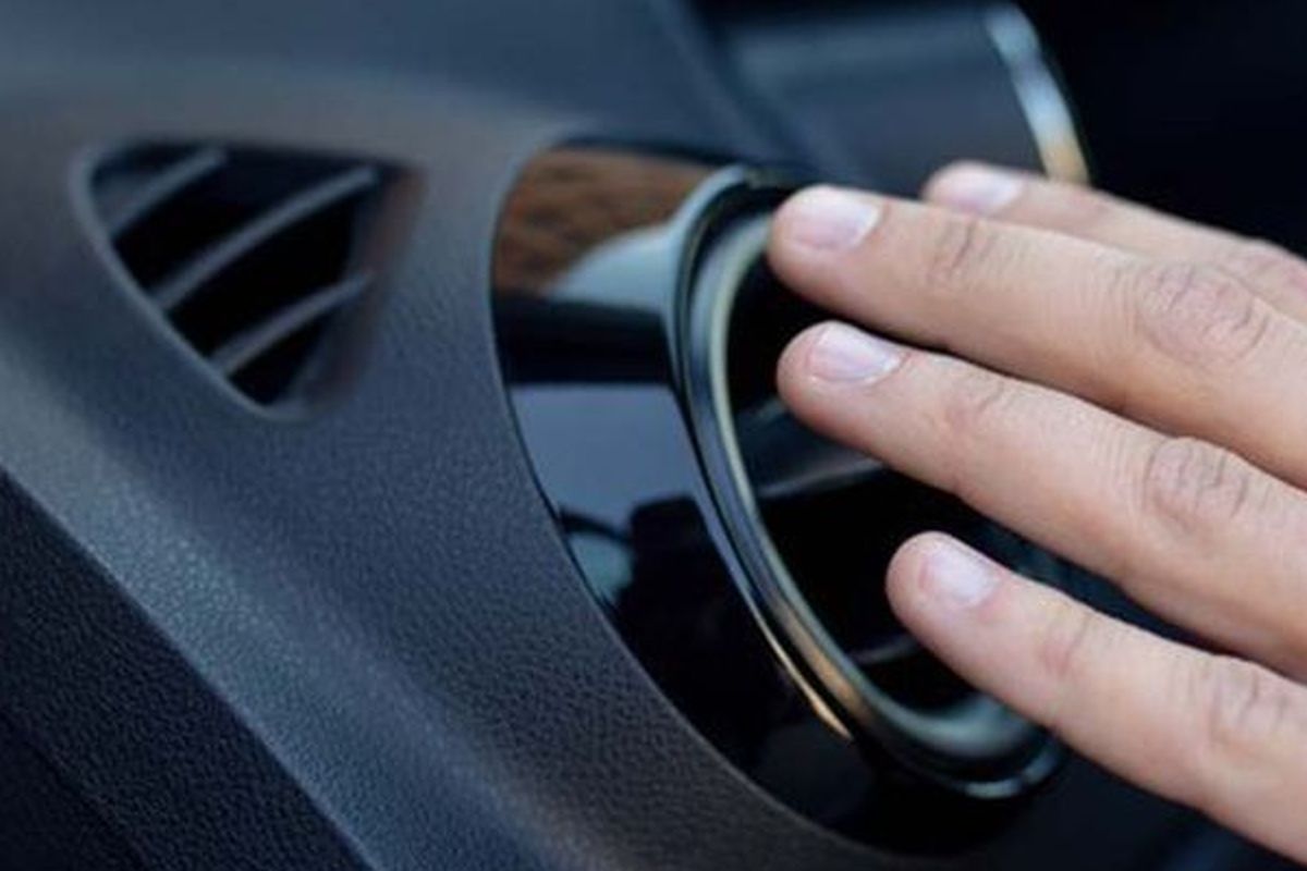 AC mobil, AC Mobil, Tips and trick, kendaraan bermotor, tips, otopedia, Kenali Penyebab AC Mobil Bunyi Dengung dan Berdecit