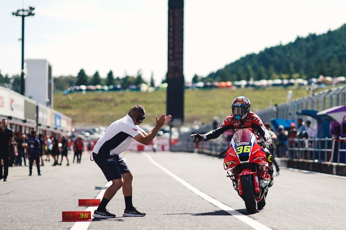 Honda, MotoGP, Sirkuit motegi, Joan Mir, tim pabrikan, motogp 2025, Honda HRC Castrol, MotoGP Jepang 2025, Pecah Telur, Tim Pabrikan Honda dan Joan Mir Akhirnya Podium Lagi