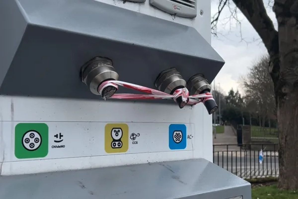 Charging station, SPKLU, pencurian kabel, mobil listrik, Charging Station, Kabel SPKLU Jadi Incaran Para Pencuri