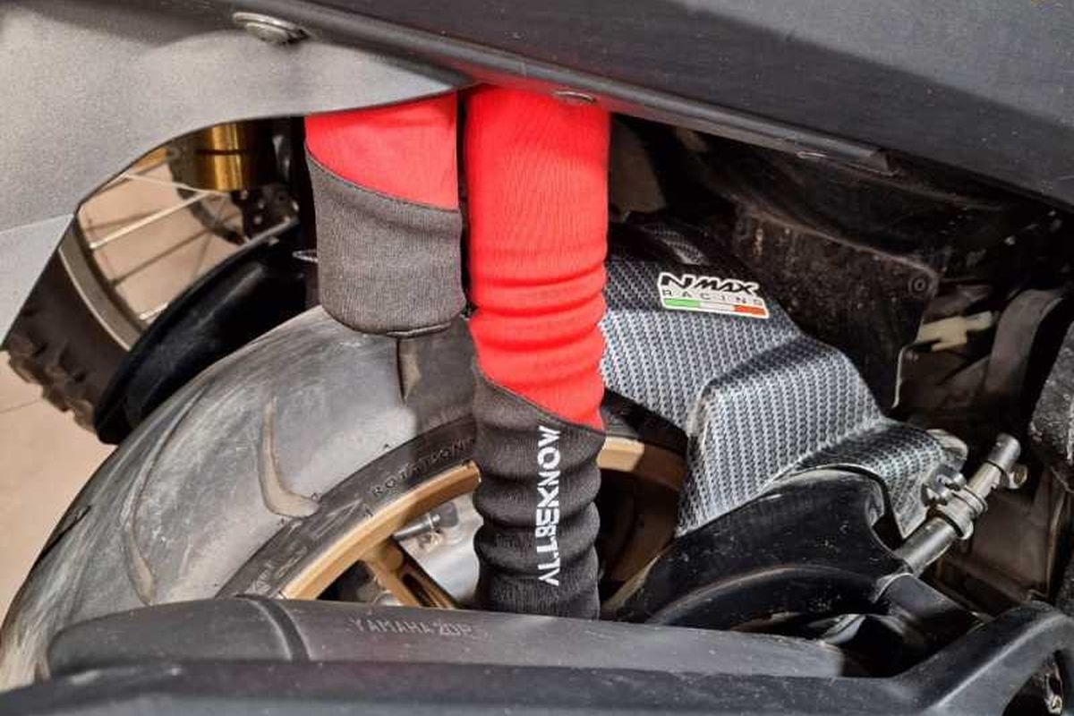 sokbreker, sokbreker motor, cover sokbreker, Sokbreker, sarung sokbreker, bengkel spesialis sokbreker, Tren Pasang Sarung Sokbreker, Sekadar Gaya atau Ada Manfaatnya?