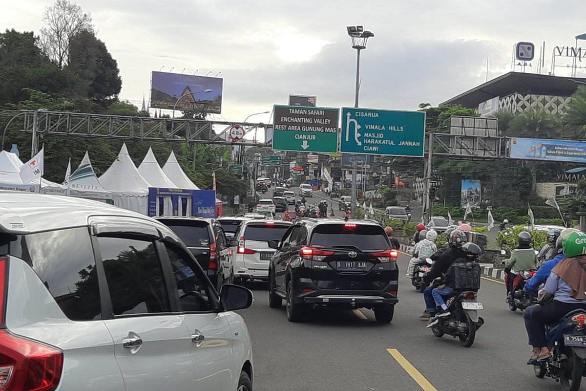 macet, Mudik Lebaran, Puncak Bogor, mudik, jalur alternatif, Lebaran 2025, Kawasan Puncak Bogor Macet Parah, Ini Jalur Alternatifnya