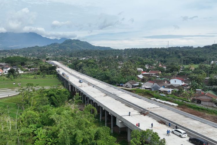 Ada Lubang di Jalan Tol, Jangan Langsung Rem Mendadak