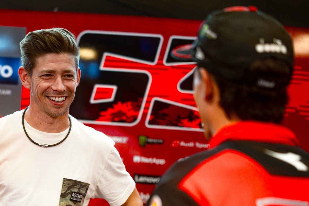 MotoGP, Casey Stoner, Francesco Bagnaia, ducati, motogp 2025, MotoGP San Marino 2025, Casey Stoner Bantu Ducati Temukan Solusi Untuk Bagnaia