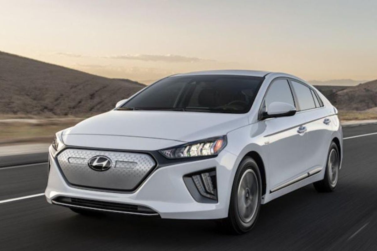 Mobil listrik bekas, mobil listrik bekas, harga mobil listrik bekas, banderol mobil listrik bekas, Harga Mobil Listrik Bekas Juni 2025, Ioniq mulai Rp 350 Juta
