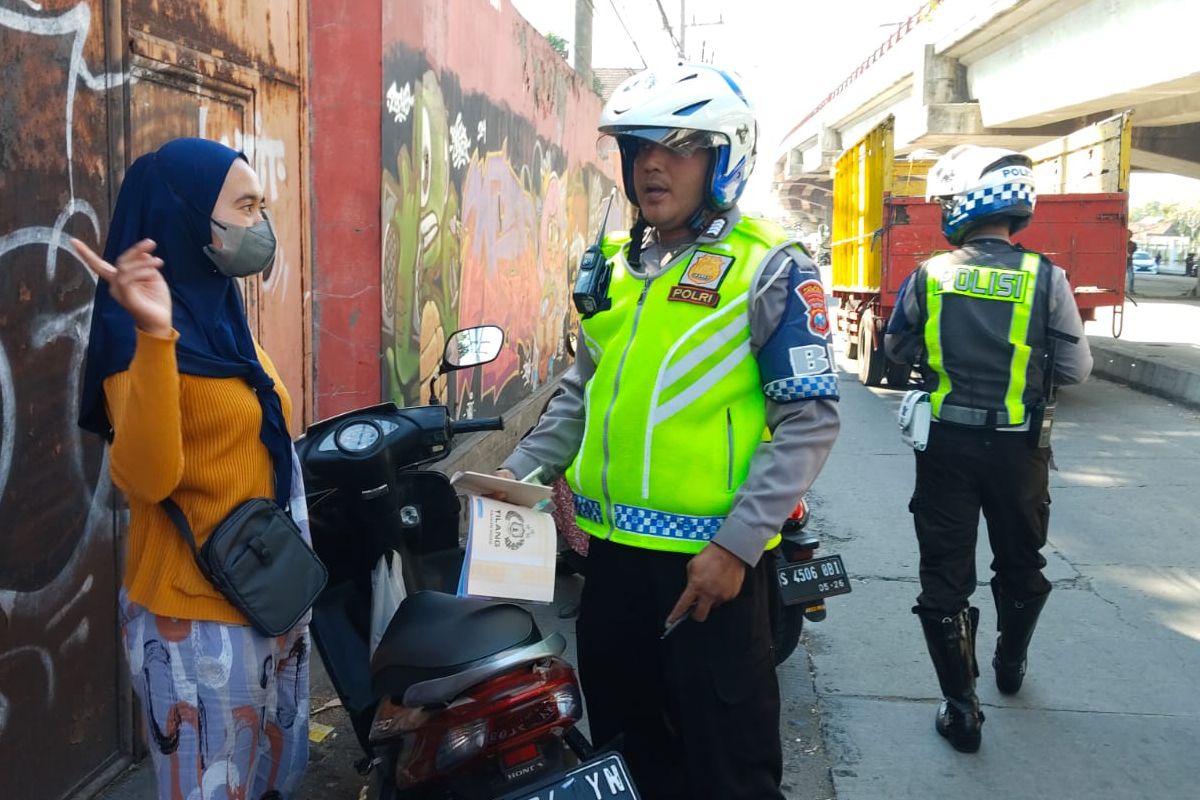 Operasi Patuh Semeru 2025, operasi patuh semeru 2025, Denda pelanggaran Operasi Patuh Semeru, Operasi Patuh dan dendanya, Operasi Patuh Semeru 2025: 9 Jenis Pelanggaran yang Diincar dan Besaran Dendanya