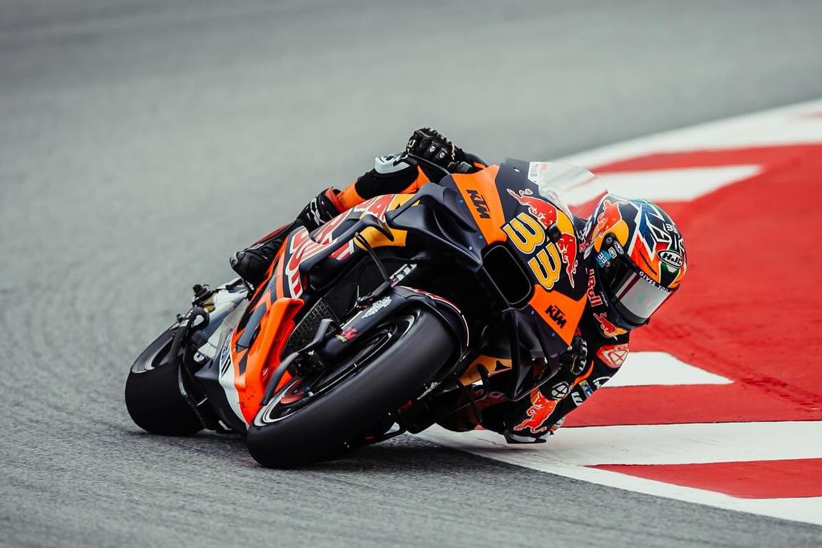 MotoGP, Sirkuit Catalunya, Brad Binder, Alex Marquez, Pedro Acosta, Practice, motogp 2025, motogp catalan 2025, Hasil Practice MotoGP Catalan 2025, Binder Tercepat