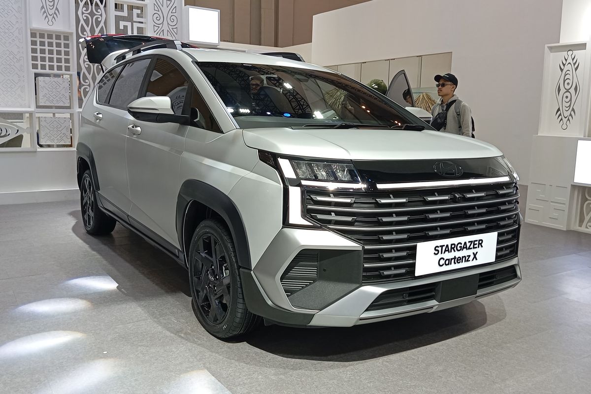 kendaraan serbaguna, GIIAS 2025, Fitur Keselamatan Canggih, Hyundai Stargazer Cartenz, Inovasi Desain dan Fitur di Hyundai Stargazer Cartenz