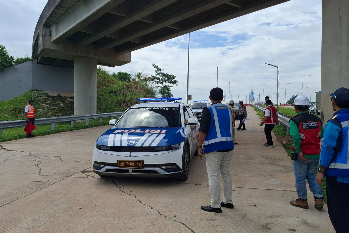 jalur fungsional, Jalur fungsional, Bandung, Tol Japek II Selatan, bandung, Kepadatan arus lalu lintas, Tanpa Tarif, Jalur Fungsional Tol Japek II Selatan Dibuka Hari Ini