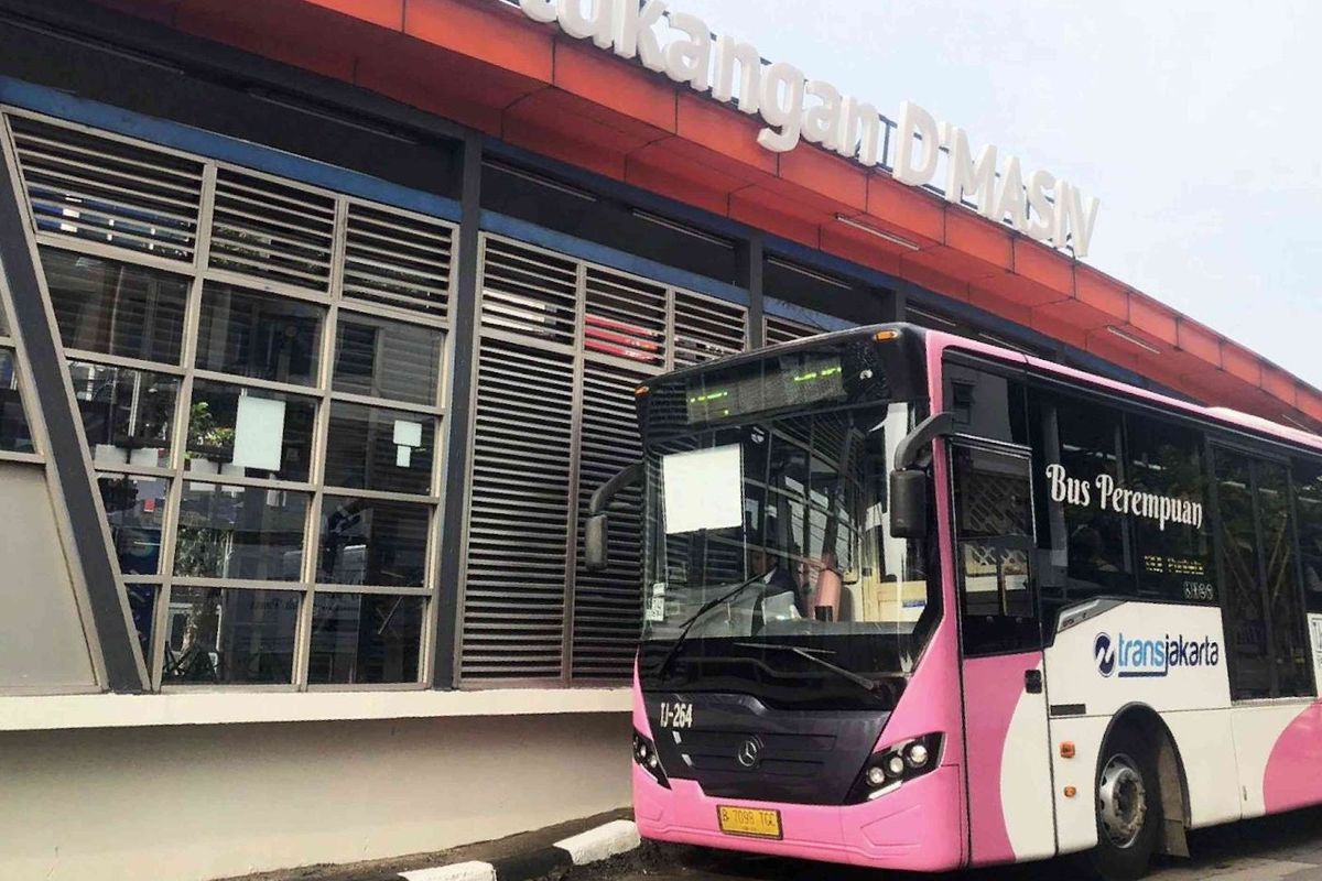 otomotif, transjakarta, Pemprov DKI Jakarta, Halte transjakarta, Pramono Anung, Alasan Pemprov DKI Gratiskan Transjakarta dan MRT Selama Sepekan