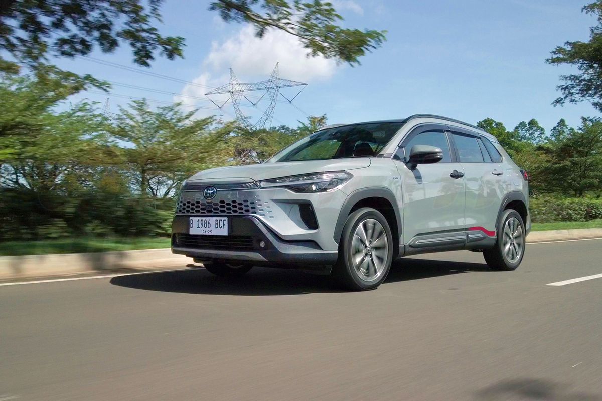 harga, hybrid, Toyota, Corolla Cross, fitur, Update Harga Toyota Corolla Cross 2025: Cek Varian dan Fitur Terbaru
