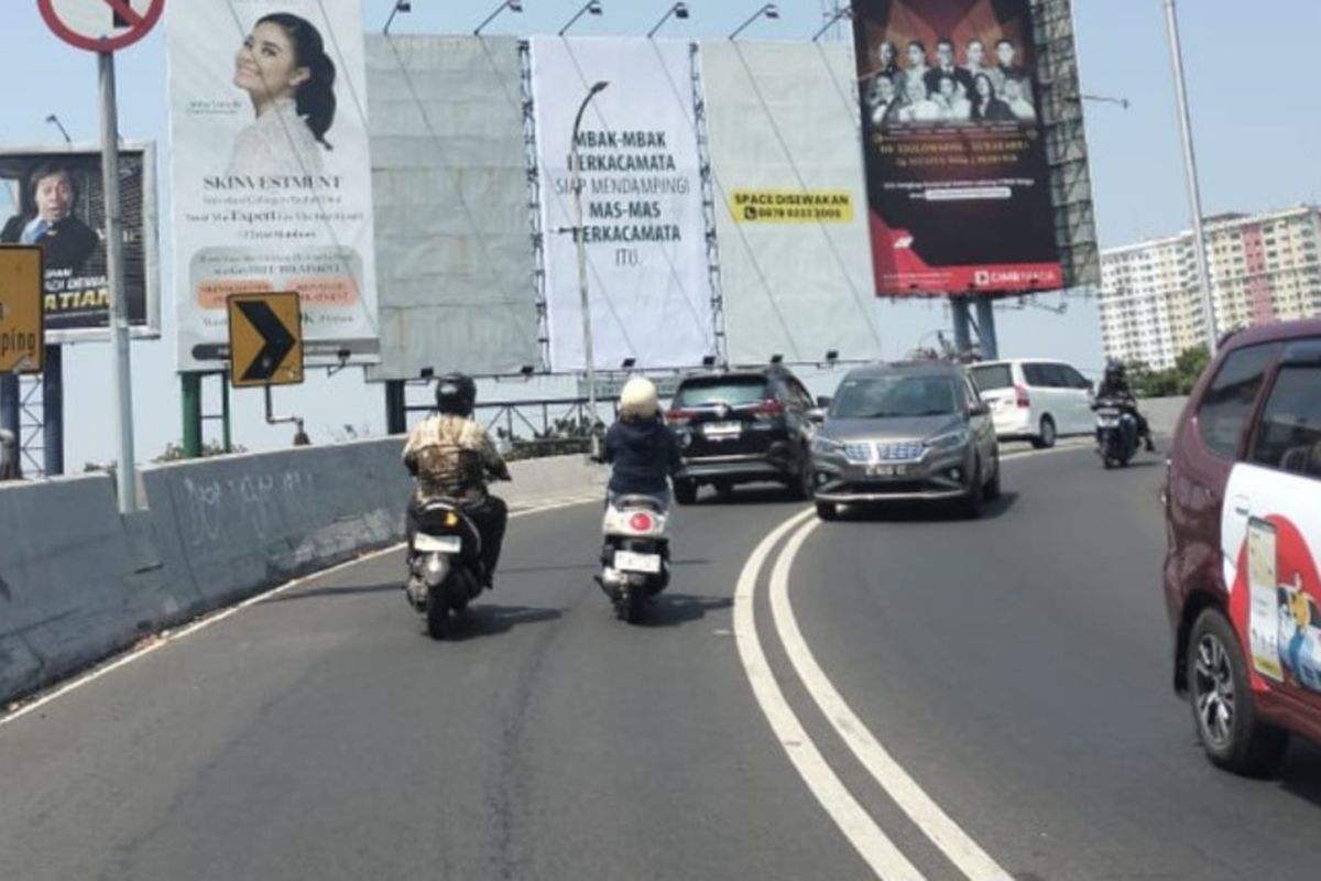 keselamatan berkendara, Marka jalan, Arti warna marka jalan, marka jalan warna kuning, marka jalan warna putih, apa bedanya marka jalan warna kuning dan putih, perbedaan marka jalan warna putih dan kuning, arti marka jalan putih dan kuning, Apa Bedanya Marka Jalan Warna Putih dan Kuning?