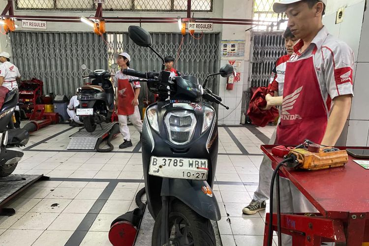 Promo Servis Motor Matik Honda, Ada Potongan Jasa 15 Persen