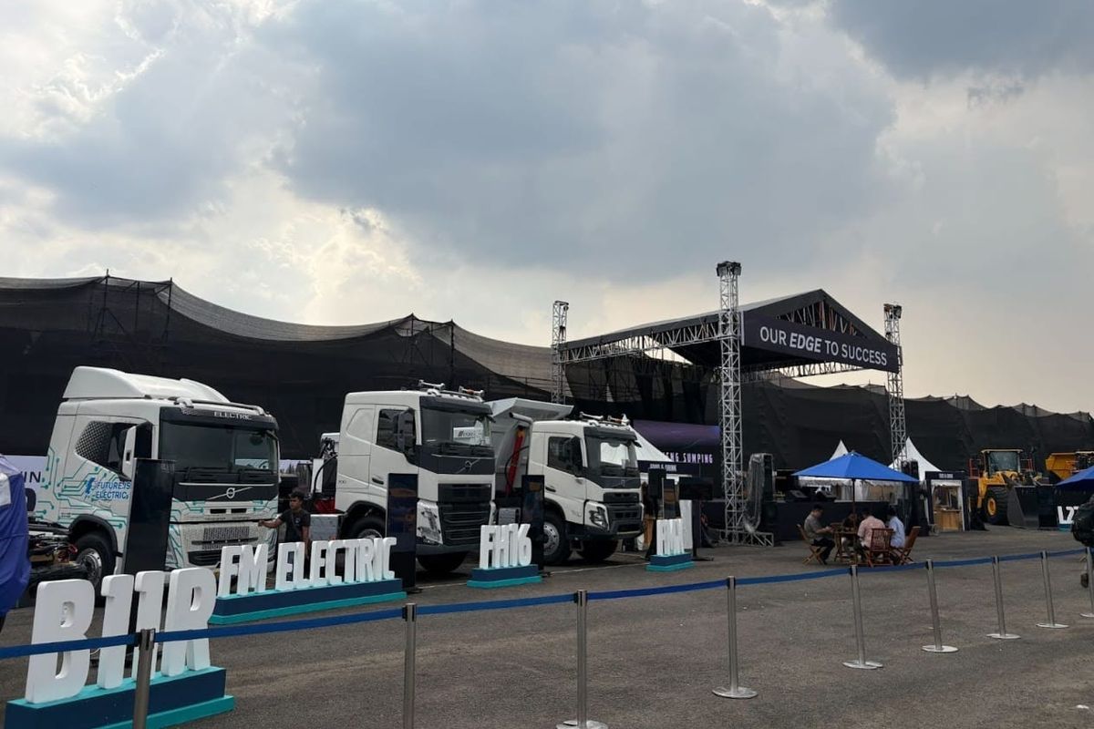 kendaraan niaga, volvo, Volvo Truk, kendaraan ramah lingkungan, volvo indonesia, Volvo Kenalkan Strategi Digitalisasi dan Ramah Lingkungan