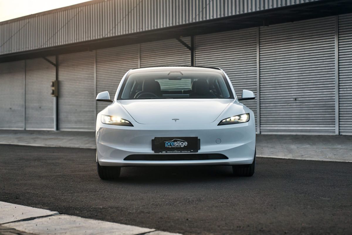 Tesla, harga Tesla, mobil listrik tesla, tarif resiprokal, harga tesla, harga mobil listrik tesla, harga mobil listrik turun, Efek Tarif Impor AS, Harga Tesla di Indonesia Bisa Turun?
