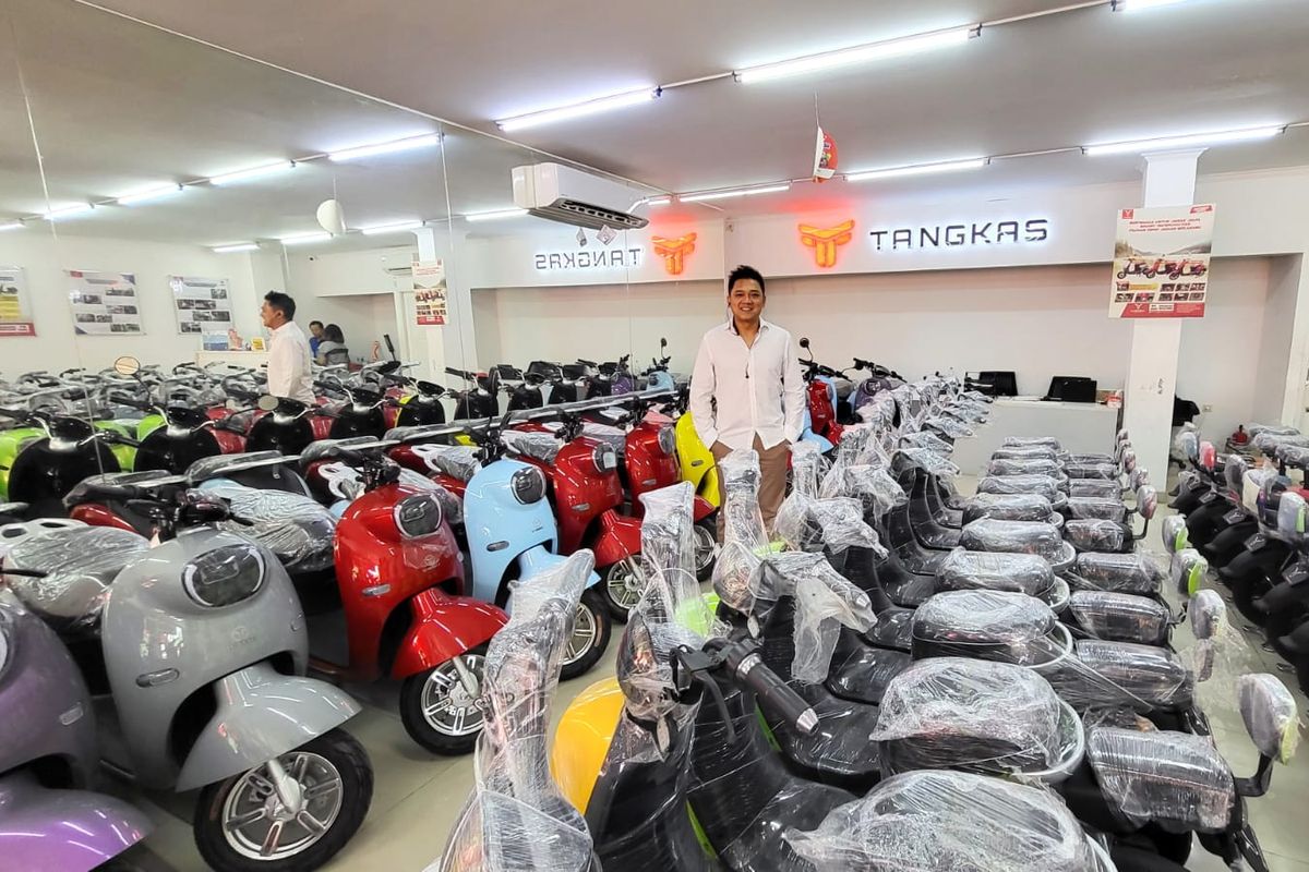 subsidi motor listrik, Tangkas, niaga, Niaga, smoot, motor listrik subsidi, Subsidi Motor Listrik Mandek, Produsen Geser Penjualan ke Sektor Niaga