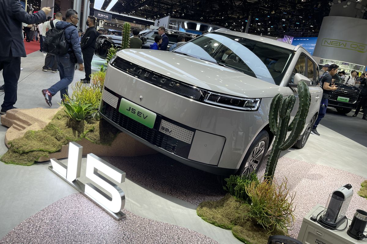 Jaecoo, J5 EV, Auto Shanghai 2025, Jaecoo Indonesia, Shanghai Auto Show 2025, Berikut Spesifikasi Lengkap Jaecoo J5 EV