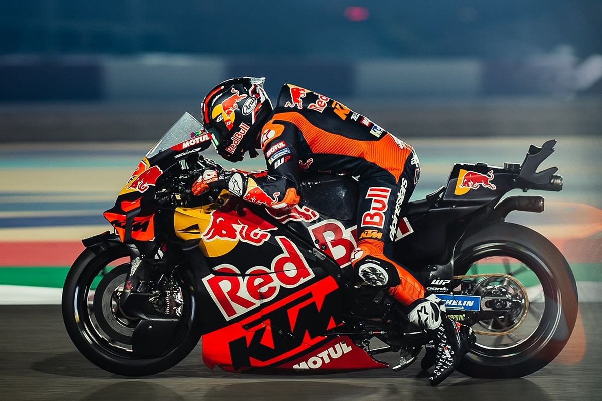 Maverick Vinales, MotoGP Qatar 2025, Vinales, kendaraan, vinales, motogp qatar 2025, Kata Vinales Usai Kena Penalti 16 Poin dan Gagal Podium