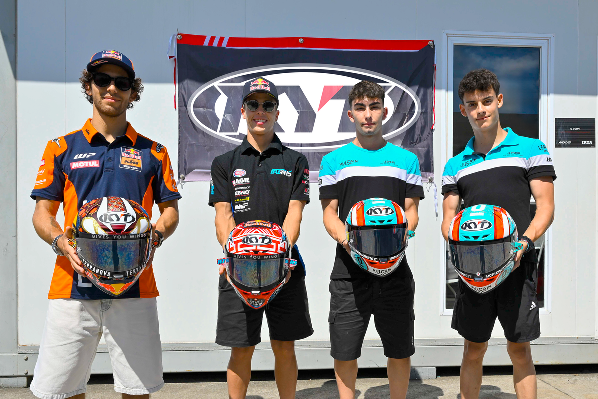 balap motor, balap, motor, Helm Spesial, Helm, Helm Pebalap Spesial Motif Batik di MotoGP Indonesia