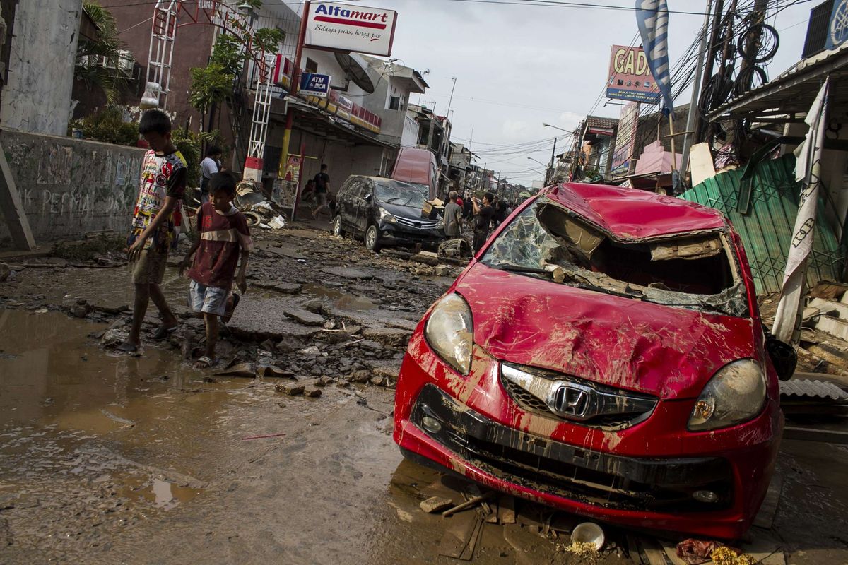 Aki Mobil, aki motor, otopedia, perawatan aki, toko aki depok, Mitos atau Fakta, Aki Langsung Rusak saat Terendam Banjir?