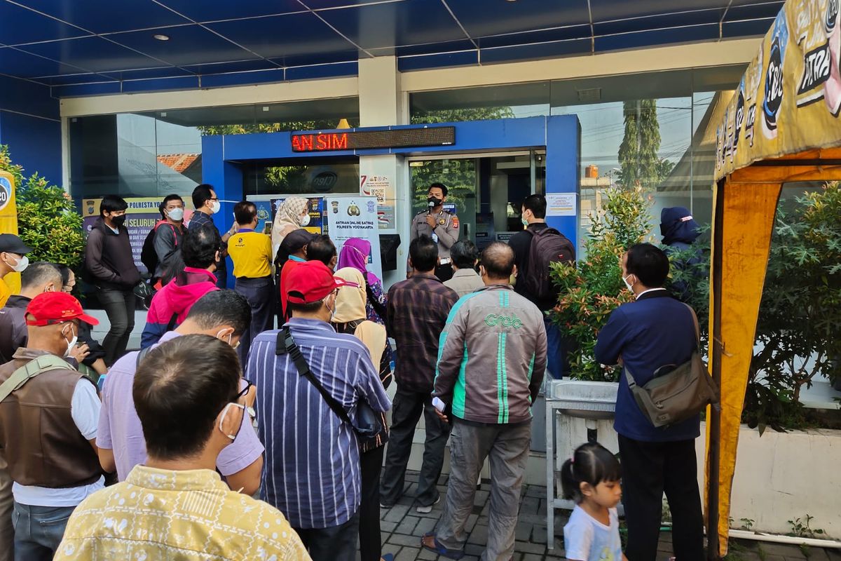 STNK, Mudik Lebaran, Hari Raya Nyepi, satpas, Surat Izin Mengemudi, Layanan SIM Libur Saat Perayaan Nyepi dan Idul Fitri 2025