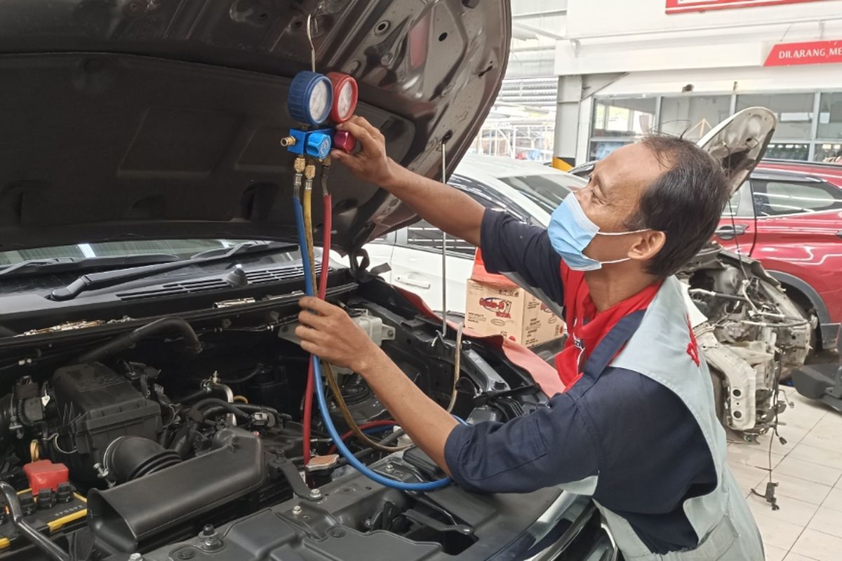 AC Mobil, refrigeran, freon, Bengkel spesialis AC mobil, Refrigeran AC Mobil Berkurang, Pertanda Ada Kebocoran