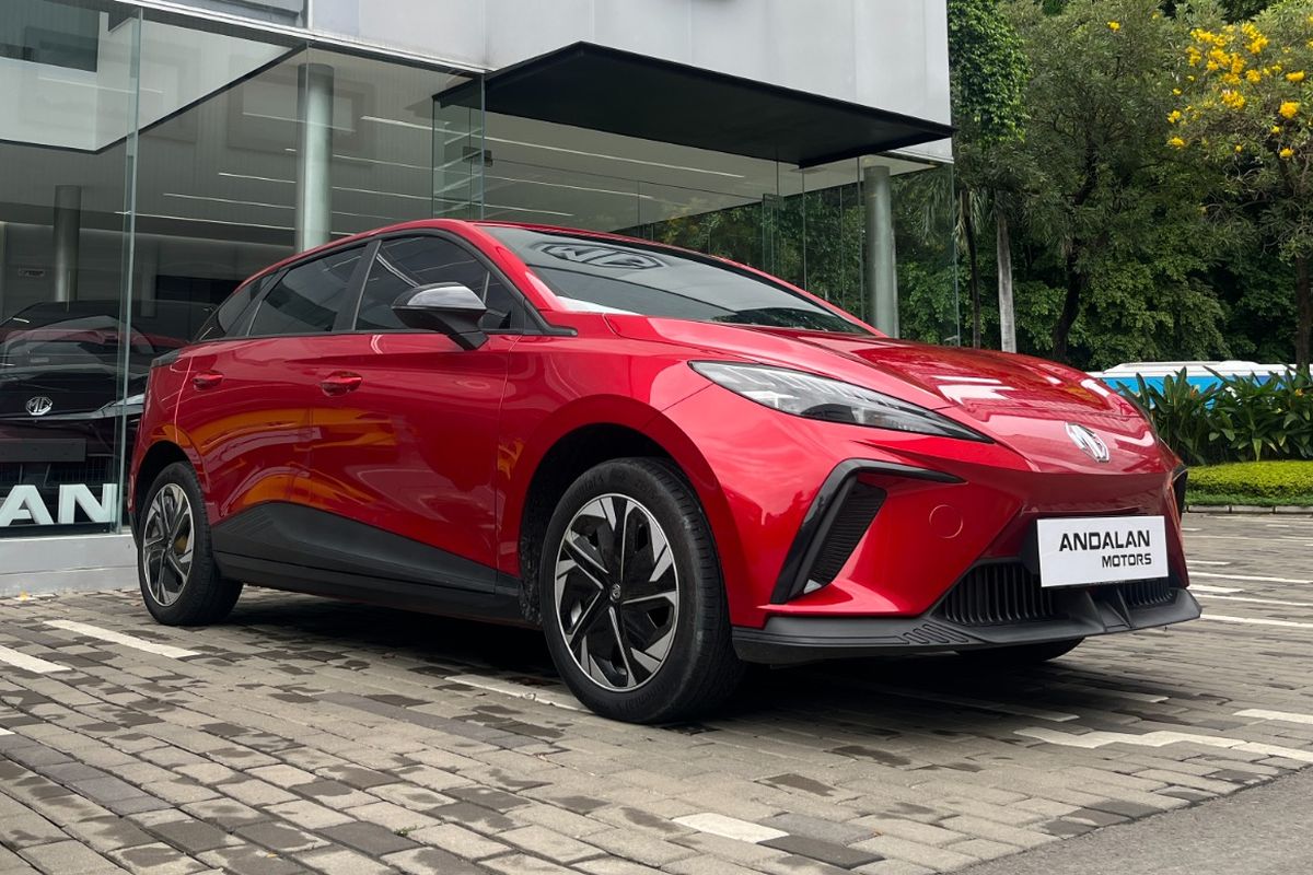 MG 4 EV, kendaraan listrik, mobil listrik, MG Motor Indonesia, MG 4 EV Varian Ignite Meluncur, Harga Lebih Murah Rp 100 Juta