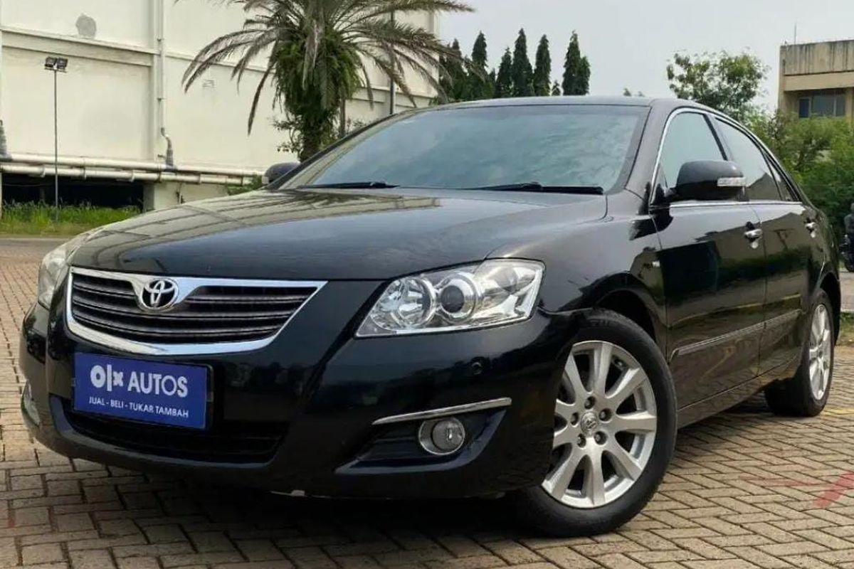 mobil bekas, diler mobil bekas, sedan mewah, Sedan Mewah, Mobil bekas di bawah Rp 100 juta, mobil bekas rp 100 juta, Pilihan Mobil Bekas Harga di Bawah Rp 100 Juta, Bisa Dapat Camry