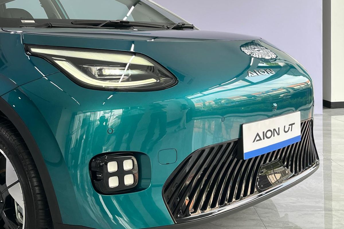mobil listrik, Garansi Seumur Hidup, aion ut, GAC Indonesia, Gimik AION UT Gaet Konsumen, Ikut Kasih Garansi Seumur Hidup